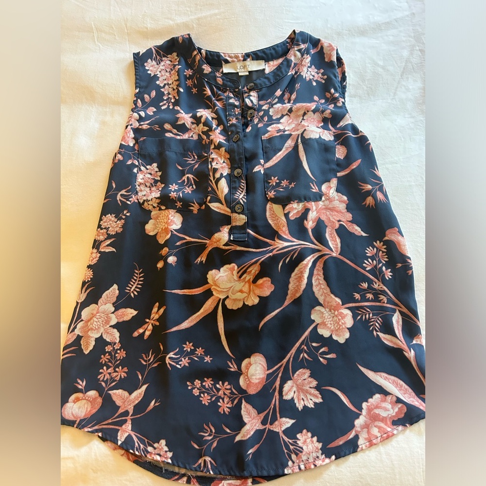 Loft floral sleeveless mixed media blouse